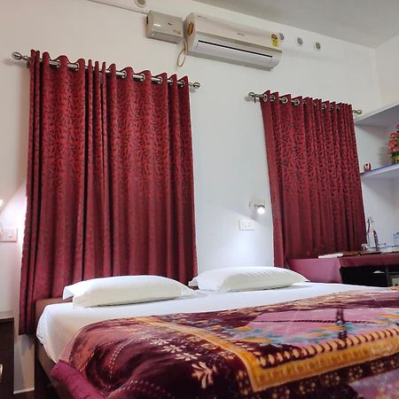 Kuttickattil Gardens Homestay Kottayam Eksteriør billede