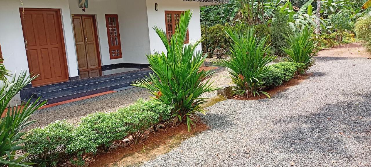 Kuttickattil Gardens Homestay Kottayam Eksteriør billede