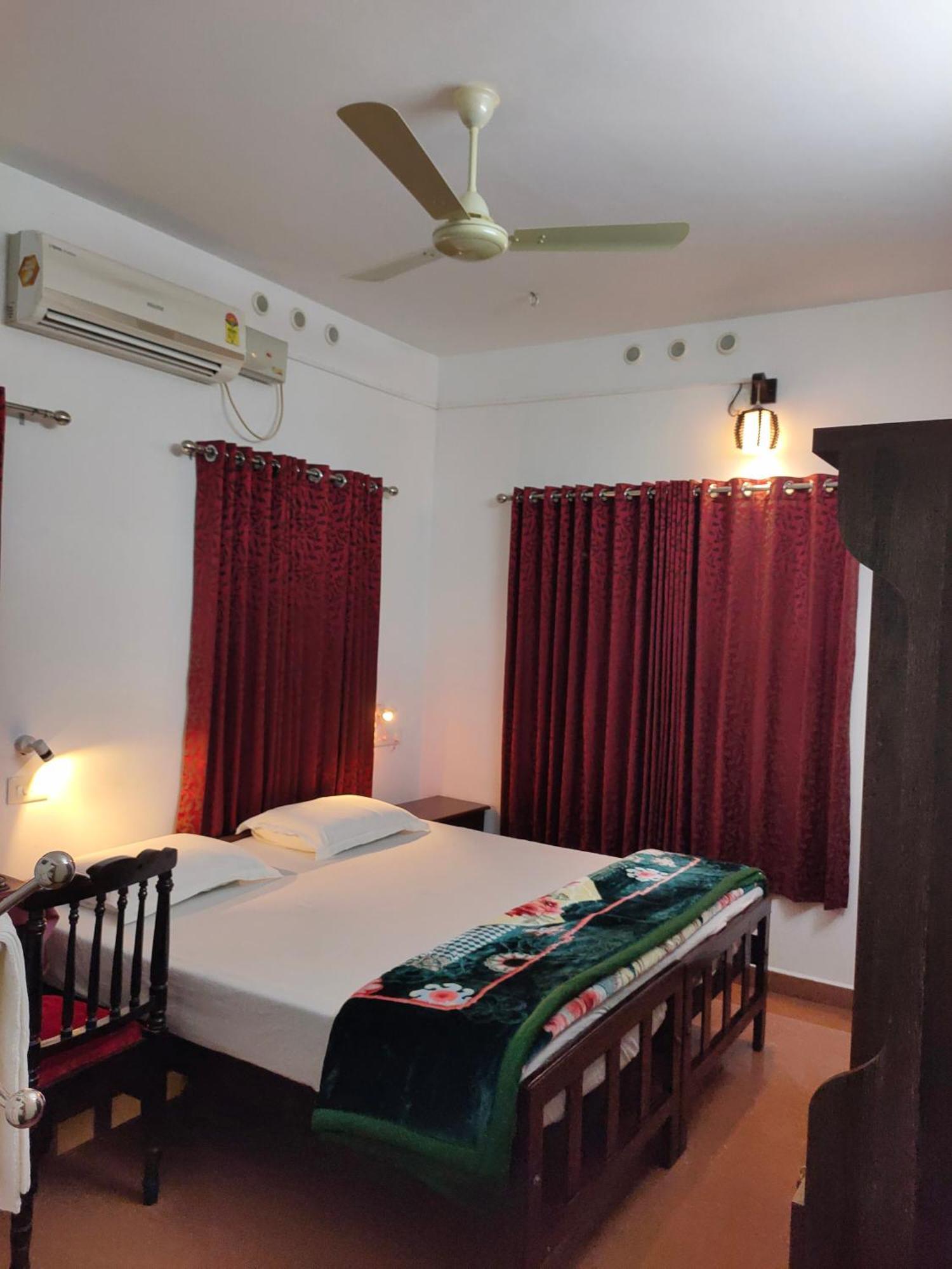 Kuttickattil Gardens Homestay Kottayam Eksteriør billede